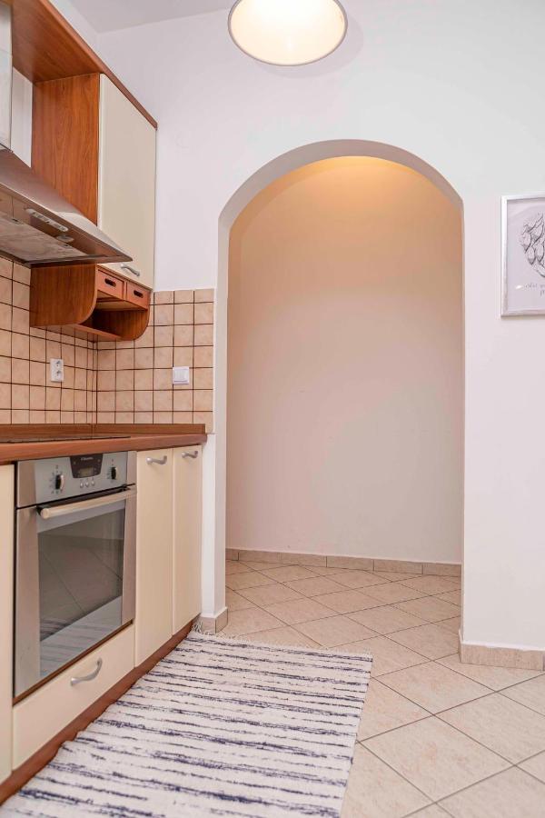 Castle View Apartment With Free Parking Bratislava Eksteriør bilde